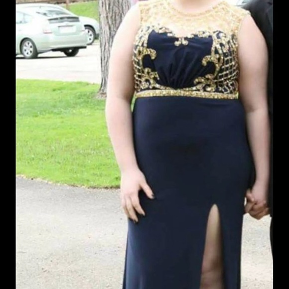 Size 14 Alyce Paris Prom Dress - Picture 3 of 4